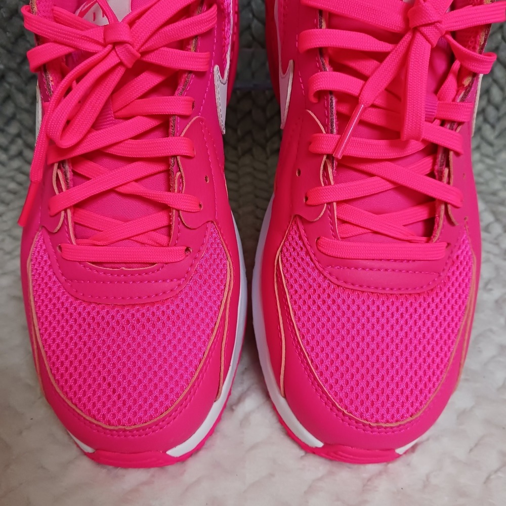 Nike Air Max Women’s Athletic Sneakers in Bright Pink with White Swoosh - Picture 6 of 15